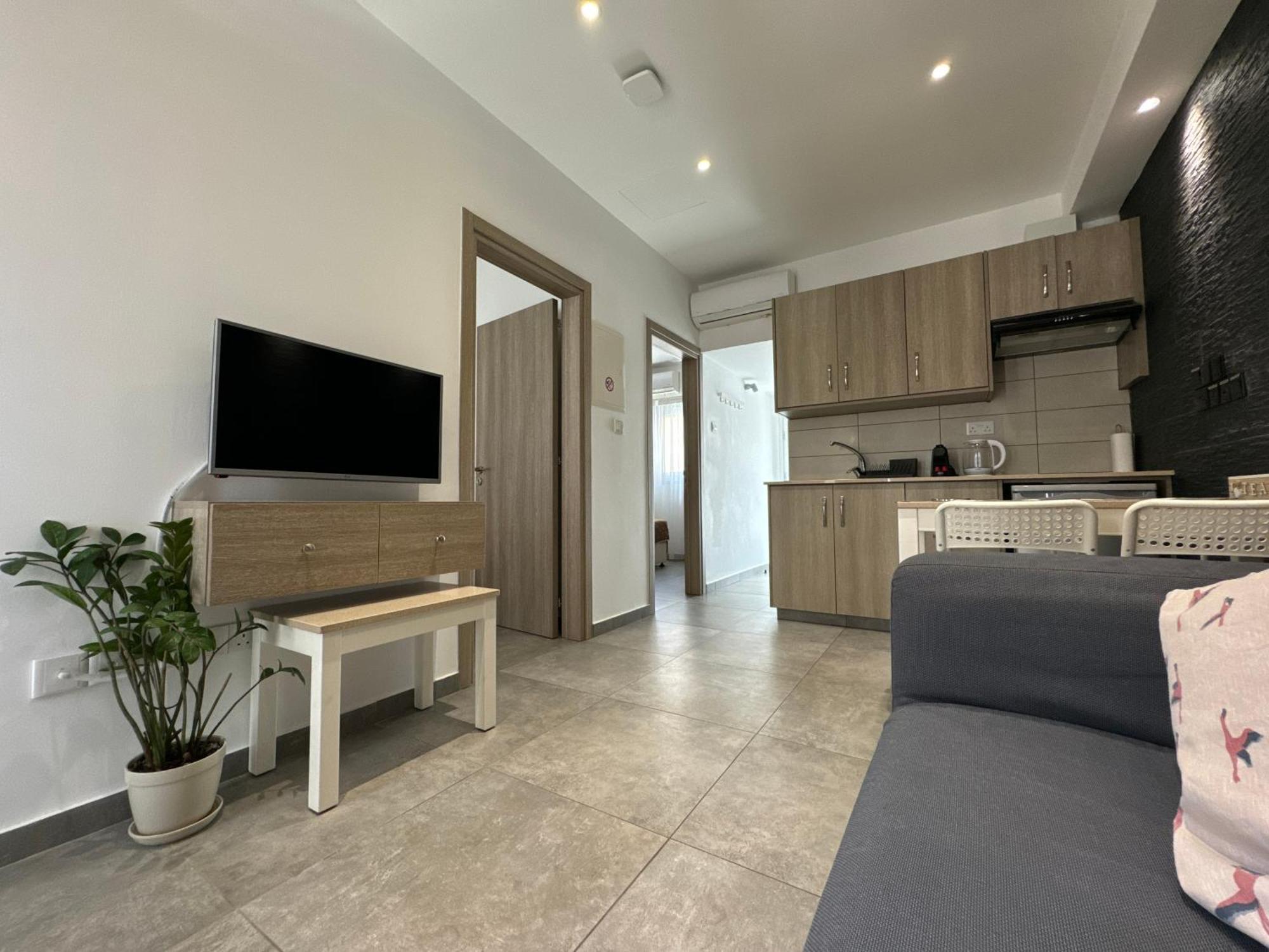Topikos Apartments ไอยานาปา ภายนอก รูปภาพ