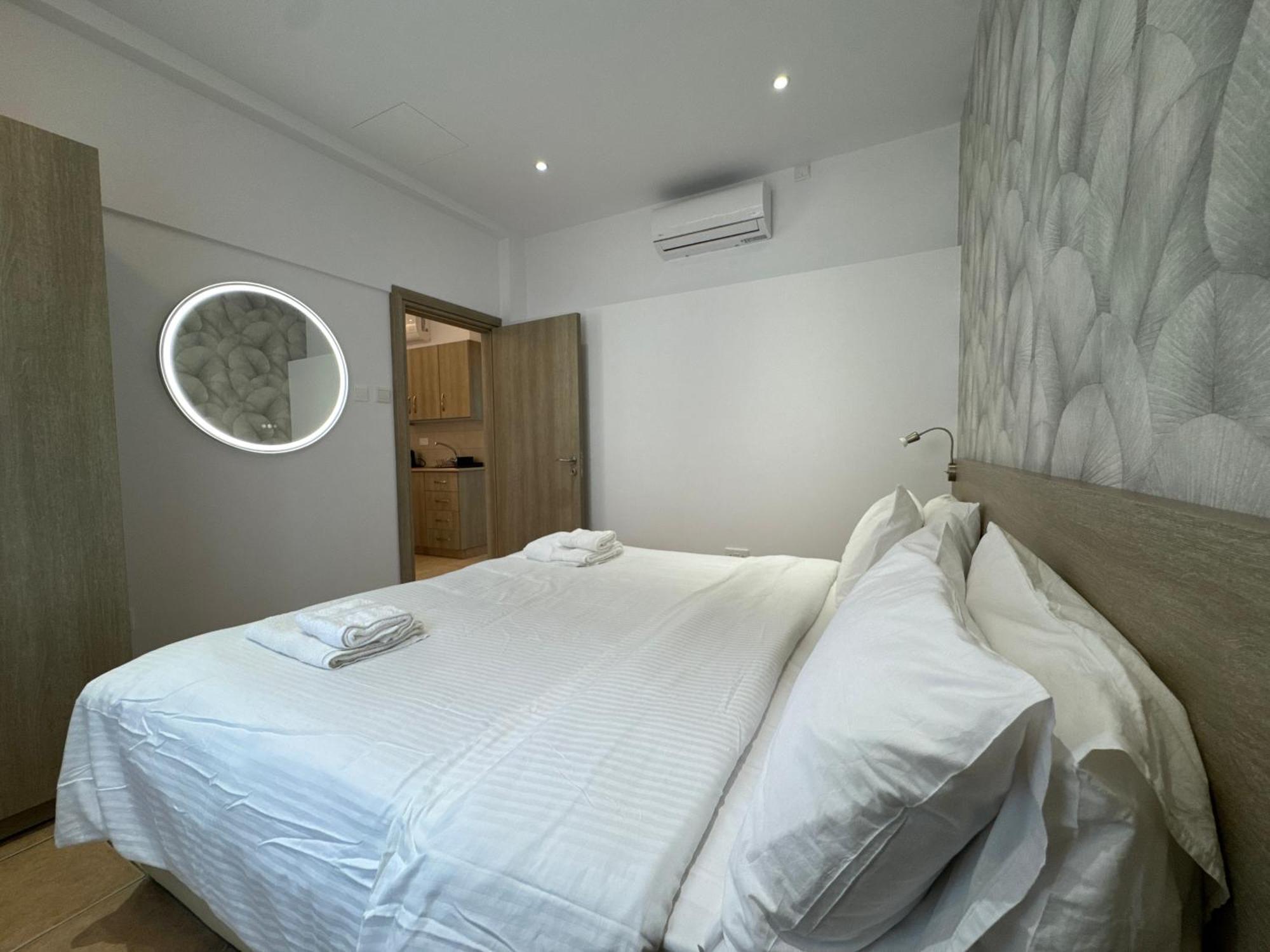 Topikos Apartments ไอยานาปา ภายนอก รูปภาพ